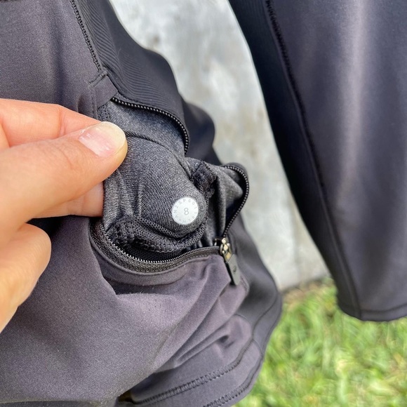 SOLD Lululemon Black Lined Zip Up Ruched Back Panel Jacket - Picture 8 of 10